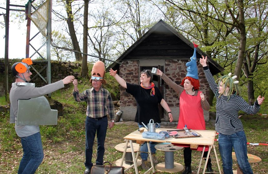 Bild: Proben auf dem Burgberg - am Samstag ist es soweit - Ritter Rost feiert auf dem Ilfelder Burgberg Geburtstag