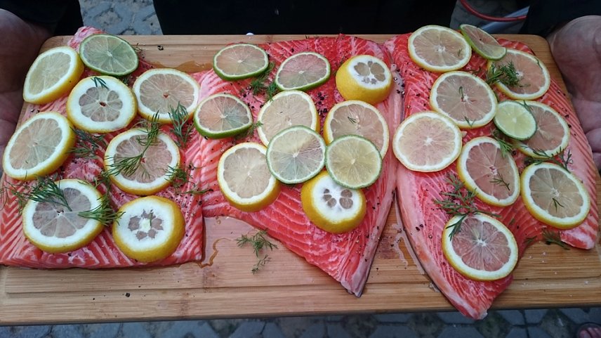 Bild: Lachsfilet auf Blanke