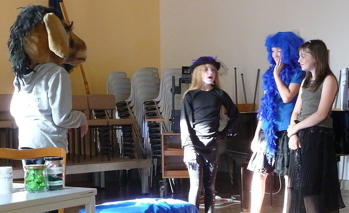 Bild: Theater in der Schule