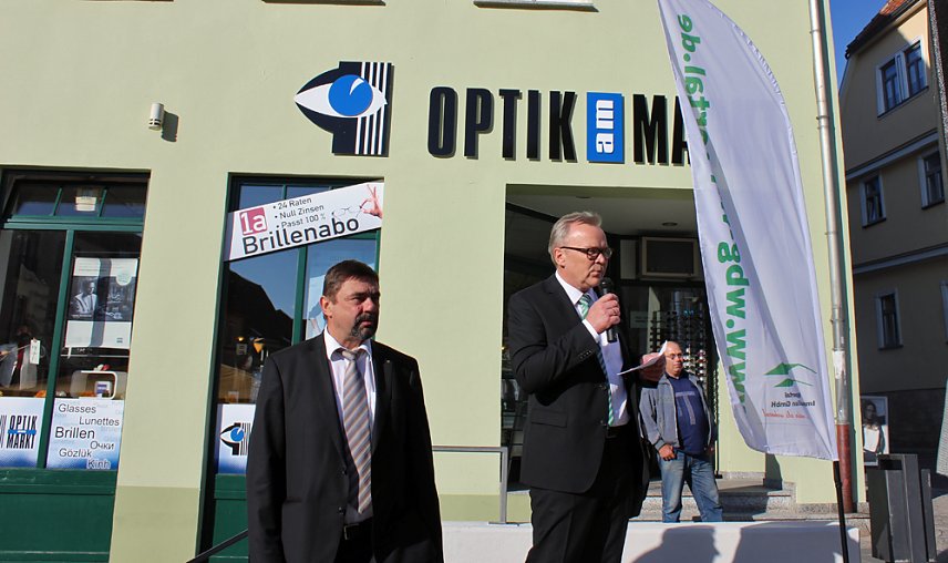 Bild: Fest zum Jubil&auml;um