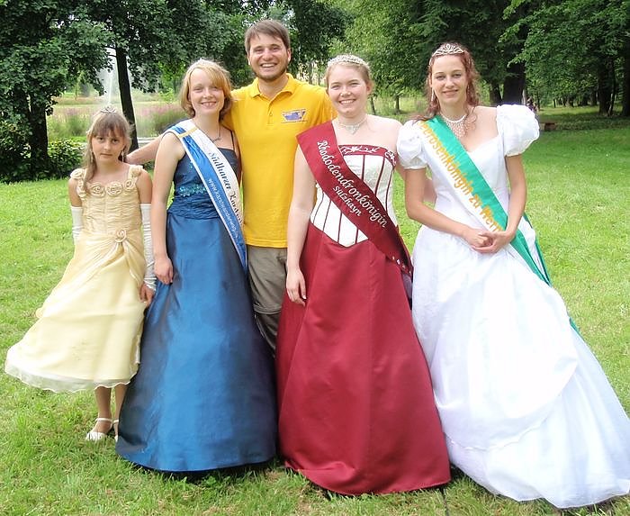 Bild: Jugend und Natur im Einklang