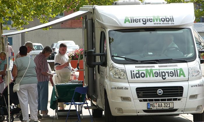 Bild: Infos vor Ort