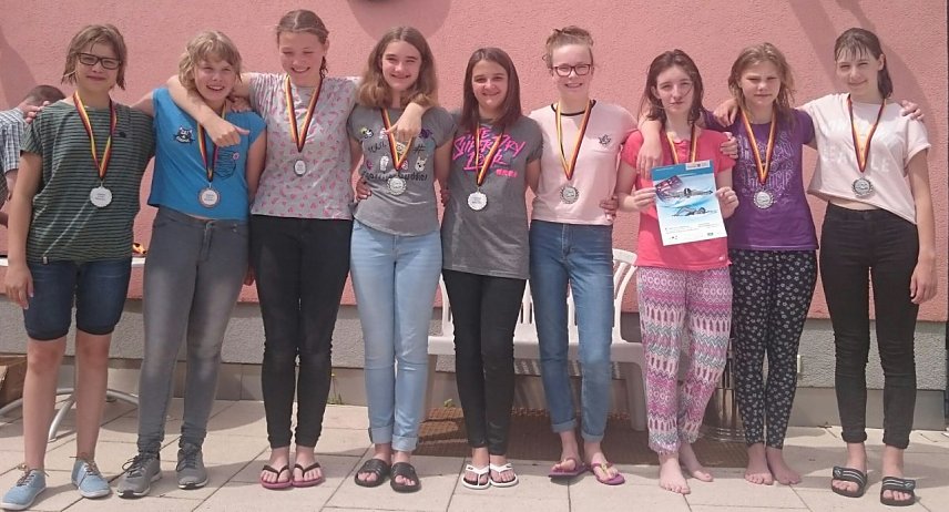 Bild: Humboldts Schwimmerinnen und Schwimmer k&auml;mpften beim Landesfinale in Erfurt