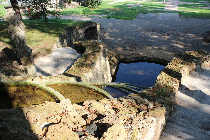 Bild: &Uuml;bergabe Zuwendungsbescheid im Schlosspark Ebeleben