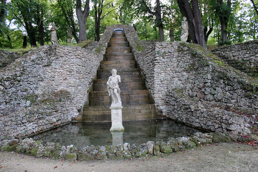Bild: Vandalismus im Schlosspark Ebeleben