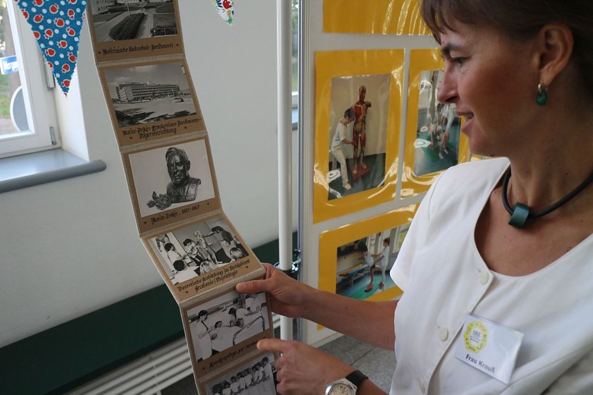 Bild: War vor 26 Jahren selber Sch&uuml;lerin der Fachschule: Abteilungsleiterin Kristin Krau&szlig;