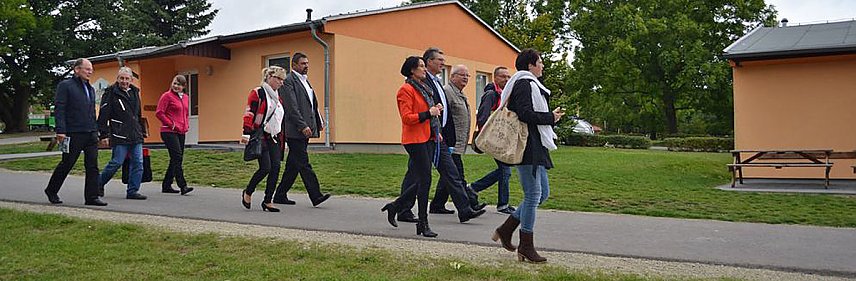 Bild: Minister zu Besuch im Ferienpark
