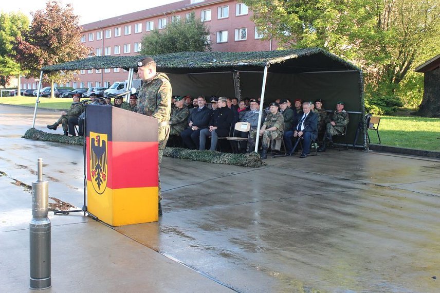 Bild: Kommandowechsel beim Panzerbataillon 393 "Th&uuml;ringer L&ouml;we"