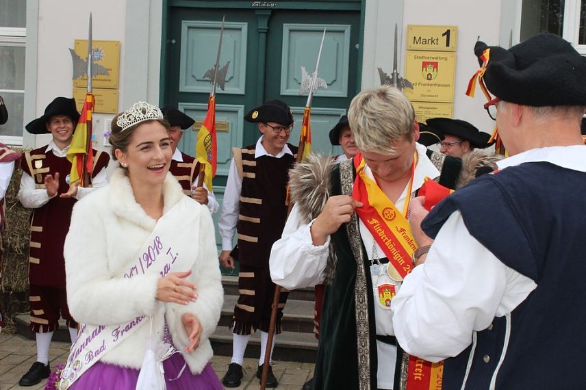 Bild: Er&ouml;ffnung Bauernmarkt