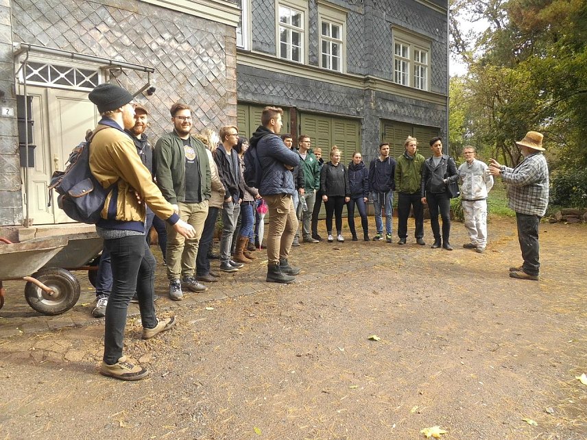 Bild: Spuren hinterlie&szlig;en die Studierenden der Nordh&auml;user Hochschule auch in diesem Jahr wieder im Park Hohenrode