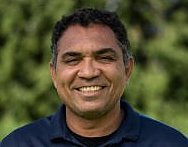Bild: Der Brasilianer Vragel da Silva war ein legend&auml;rer Verteidiger beim FC Energie Cottbus und wird dort bis heute als Identifikationsfigur verehrt. Seit dem Sommer 2015 trainiert der 43-j&auml;hrige sehr erfolgreich den Dorfclub FC Oberlausitz in Neugersdorf