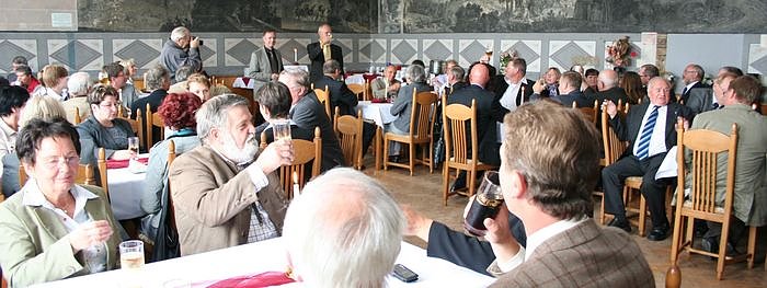Bild: Geburtstag und Abschied