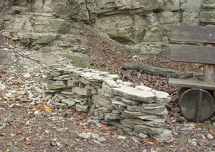 Bild: Mauerbau am Possen
