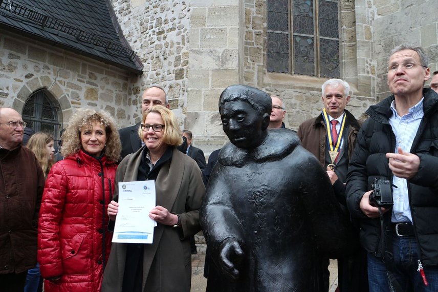 Bild: Das neue Luther-Denkmal ist ein Geschenk des Rotary Clubs Nordhausen