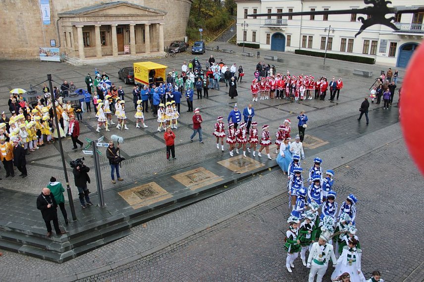 Bild: Rathaus "gepl&uuml;ndert"