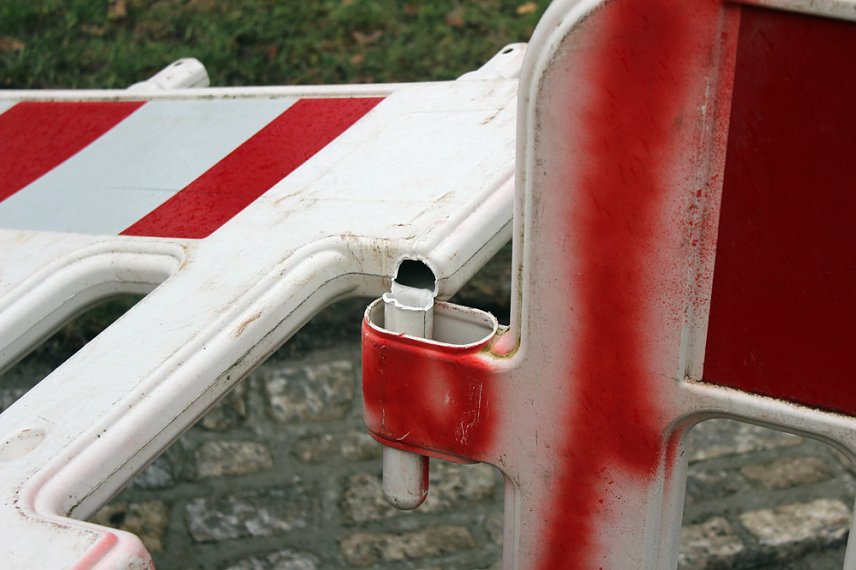Bild: Vandalismus oder Sturm?