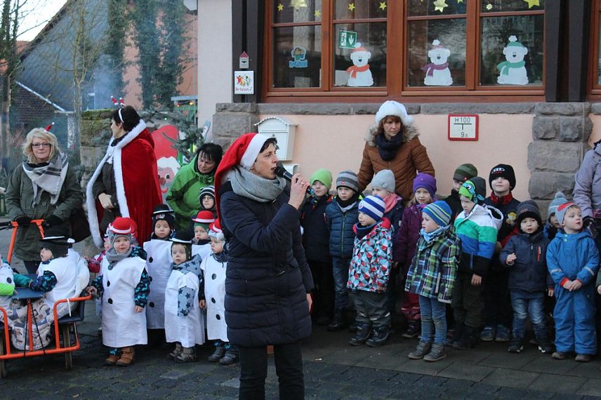 Bild: Weihnachtsmarkt an der Kindervilla