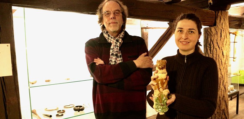 Bild: J&uuml;rgen Rennebach und Nadine Holesch pr&auml;sentieren am Sonntag die neue Daueraustellung im Tabakspeicher