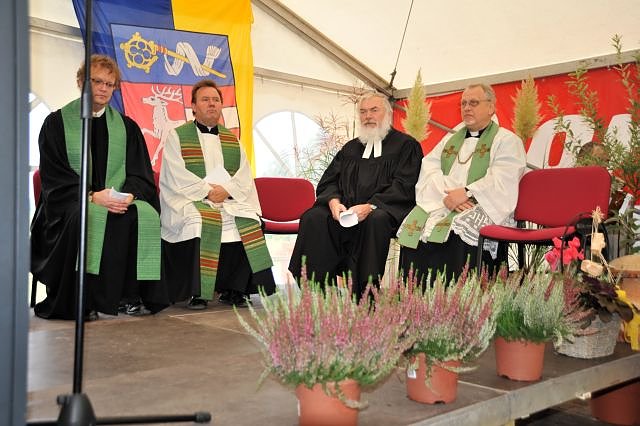 Bild: Beim Rotbuchenfest