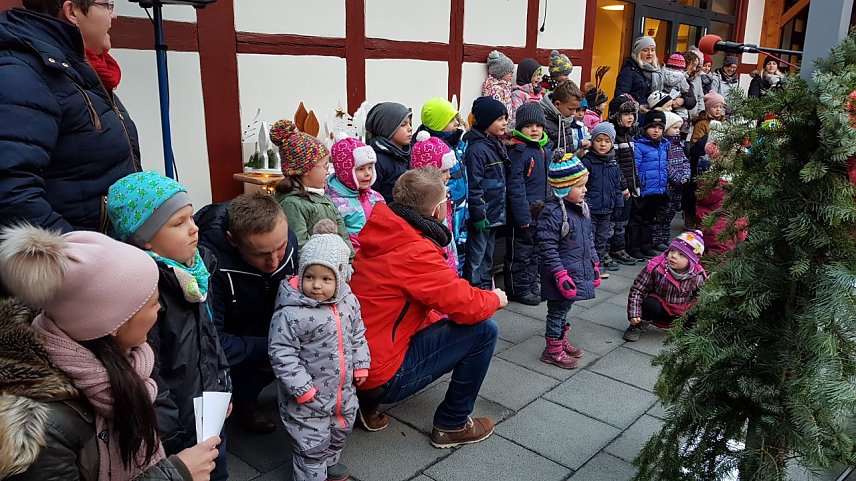 Bild: Weihnachtsmarkt in Birkungen
