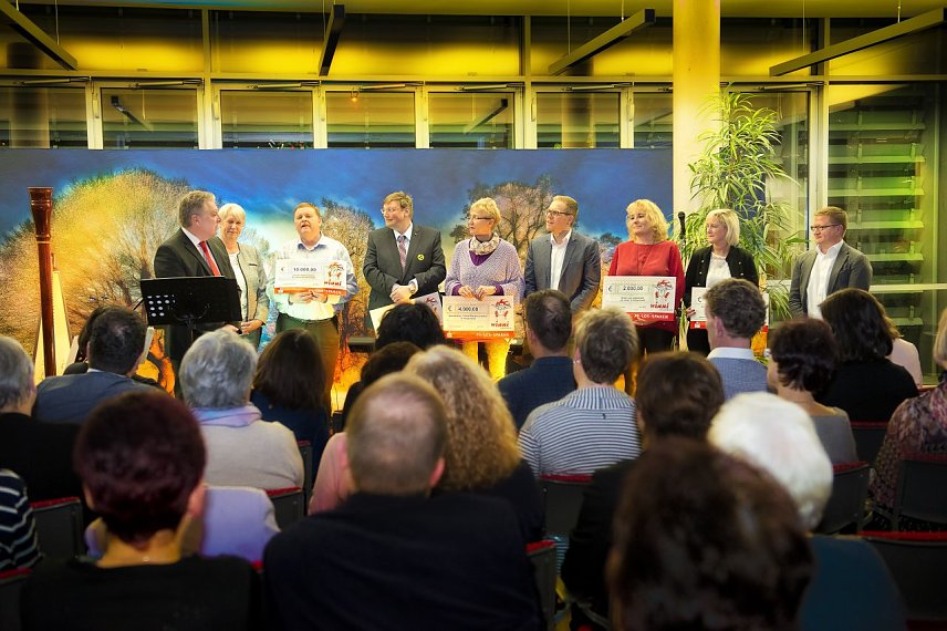 Bild: Spenden&uuml;bergabe in Heiligenstadt