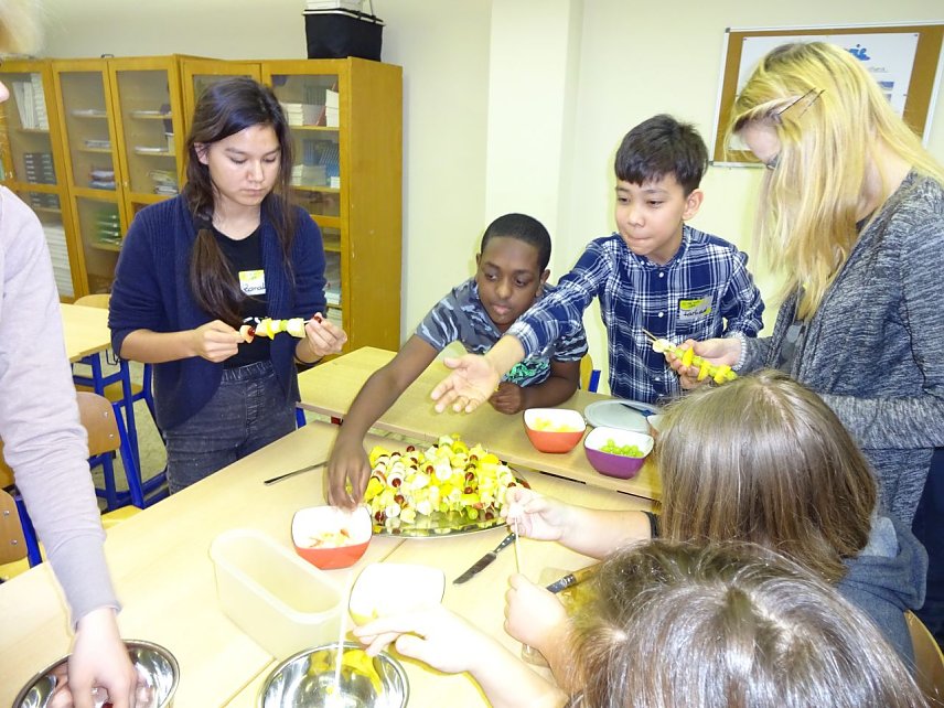 Bild: Fit f&uuml;r mein Leben - Projekt an der Regelschule "Am F&ouml;rstemannweg" befasste sich mit gesunder Ern&auml;hrung