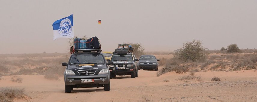 Bild: Die "Nordh&auml;user W&uuml;stenf&uuml;chse" unterwegs in der Westsahara