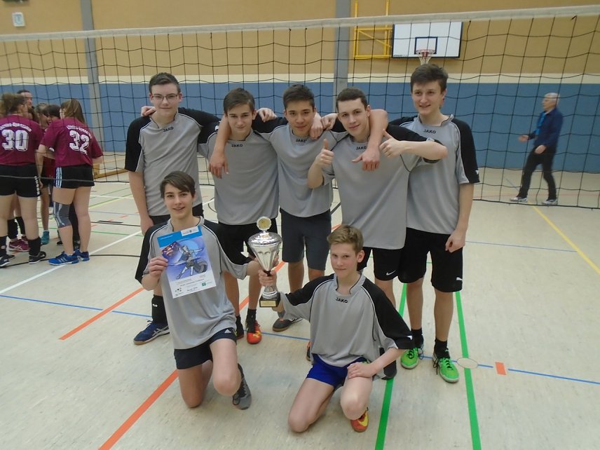 Bild: Nicht zu schlagen: die Volleyballherren des Herder-Gymnasiums