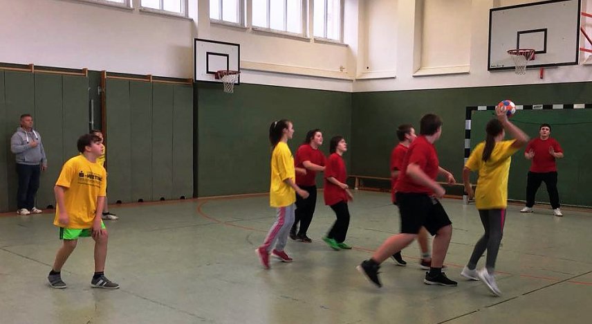 Bild: Handballturnier im Staatlich Regionalen F&ouml;rderzentrum