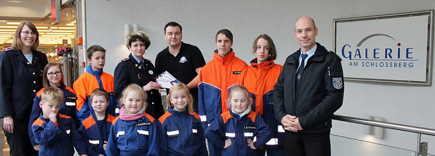 Bild: Spende f&uuml;r die Jugendfeuerwehr