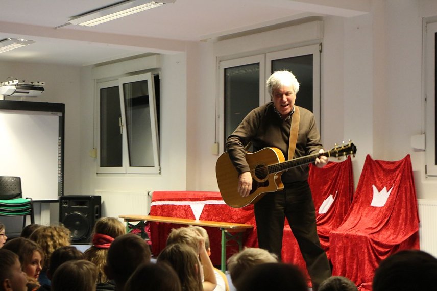 Bild: Klassenreise zur Musik mit Rolf Zuckowski