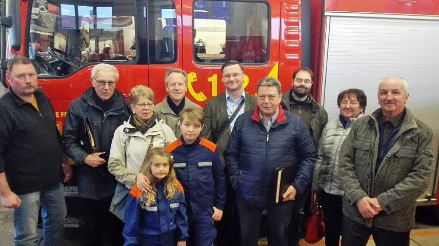 Bild: Bei der Feuerwehr Stockhausen informiert