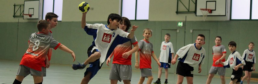 Bild: Spannendes Derby beim Handball 