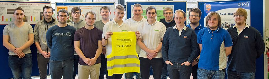 Bild: Energie-Scouts pr&auml;sentieren ihre Projektarbeiten in der IHK Erfurt