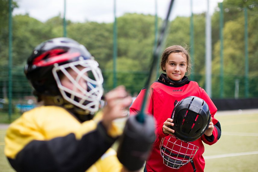 Bild: Knapp 400 Hockeybegeisterte auf der Feuerkuppe erwartet
