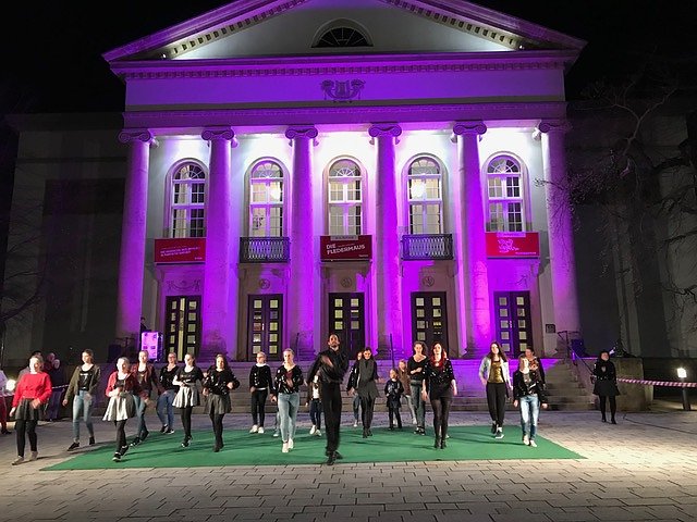 Bild: Die Eleven des Tanzstudio Radeva auf der 10. Nordth&uuml;ringer Kulturnacht