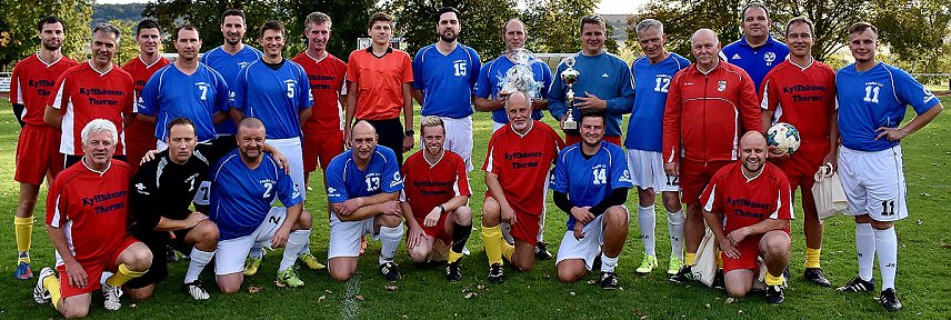 Bild: Das traditionelle Fu&szlig;ball-Spiel im Stadion an der Wipper