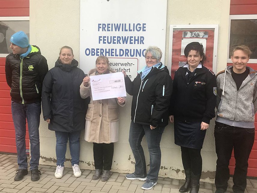 Bild: Spende f&uuml;r Feuerwehrverein Oberheldrungen