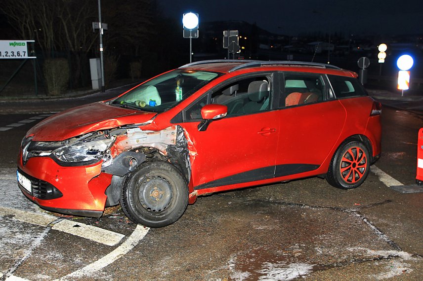 Bild: Crash nach Vorfahrtsfehler