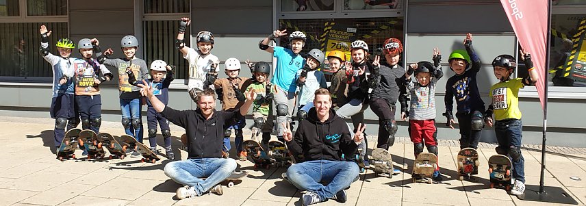 Bild: Auf dem Skateboard in die Osterferien