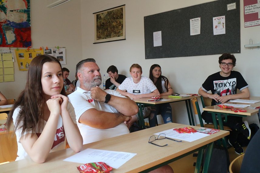 Bild: Warren "the Englishman" Green zu Gast an der Petersbergschule