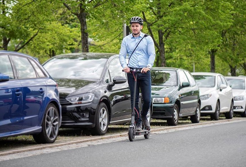 Bild: Um E-Scooter im Stra&szlig;enverkehr zu nutzen, braucht man eine Versicherung