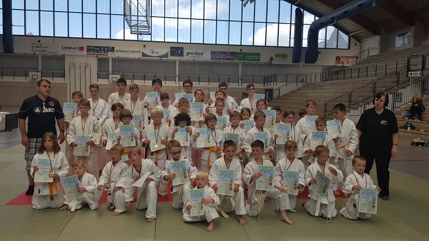 Bild: Am vergangenen Samstag trafen sich die Verbandsmitglieder des Th&uuml;ringer Judoverband und des Chinesisch- Deutschen Kampfkunstverein in der Wiedigsburghalle Nordhausen, um die diesj&auml;hrigen Kreisjugendspiele des Landkreises im Judo und Leichtkontakt Jiu-Jitsu/ Qin Na- Kampf im Rou&acute;dao&acute; durchzuf&uuml;hren