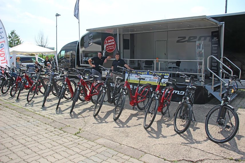 Bild: Gelungenes Radwegsfest ruft nach Wiederholung