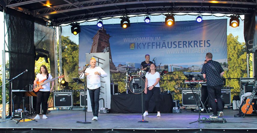 Bild: Feierlicher Abschluss beim B&uuml;rgerfest