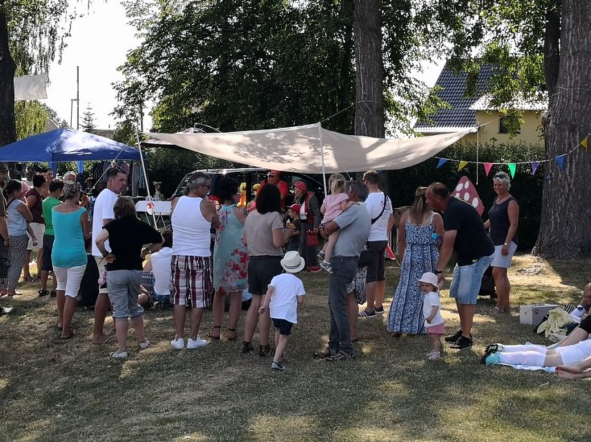 Bild: Schernberger trotzten Hitze zum Vereinsfest