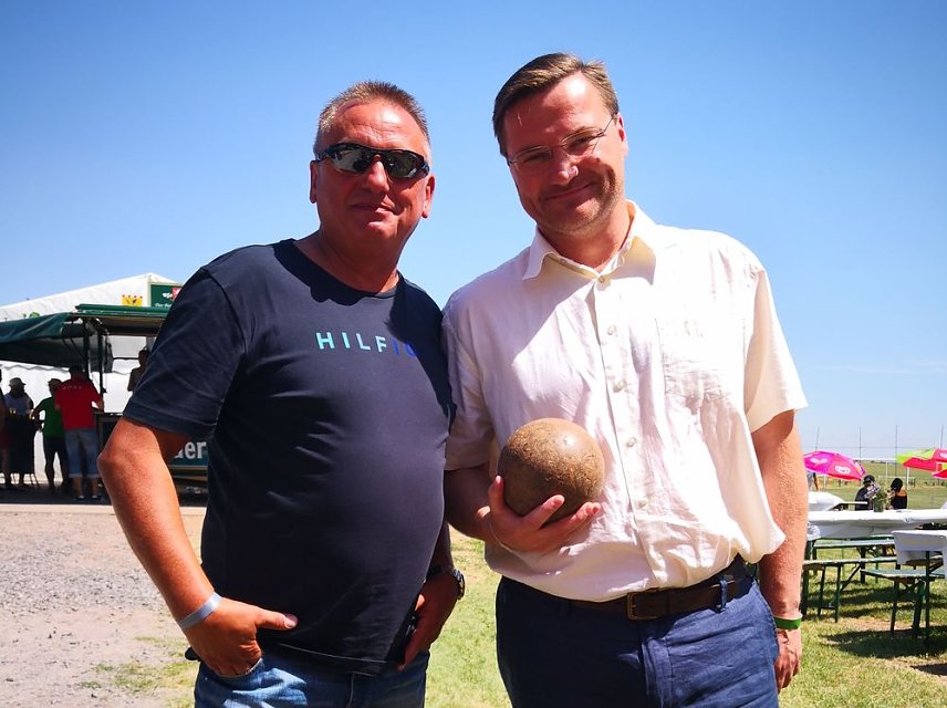 Bild: Schernberger trotzten Hitze zum Vereinsfest