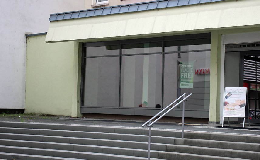 Bild: Buchhandlung nimmt Formen an.