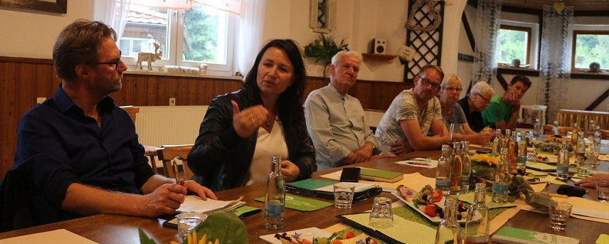 Bild: Umweltministerin Anja Siegesmund zu Gast in Woffleben
