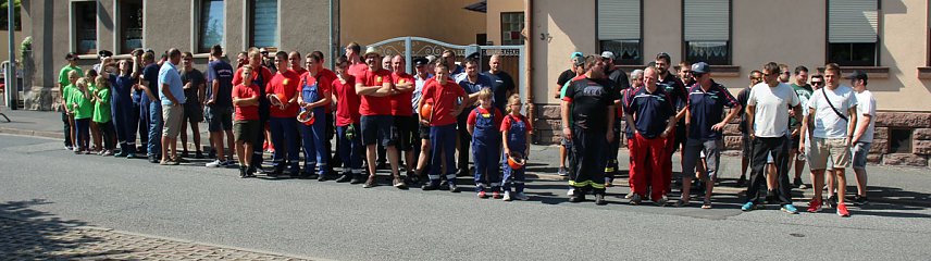 Bild: Feuerwehrfest mit Kindersachenbasar